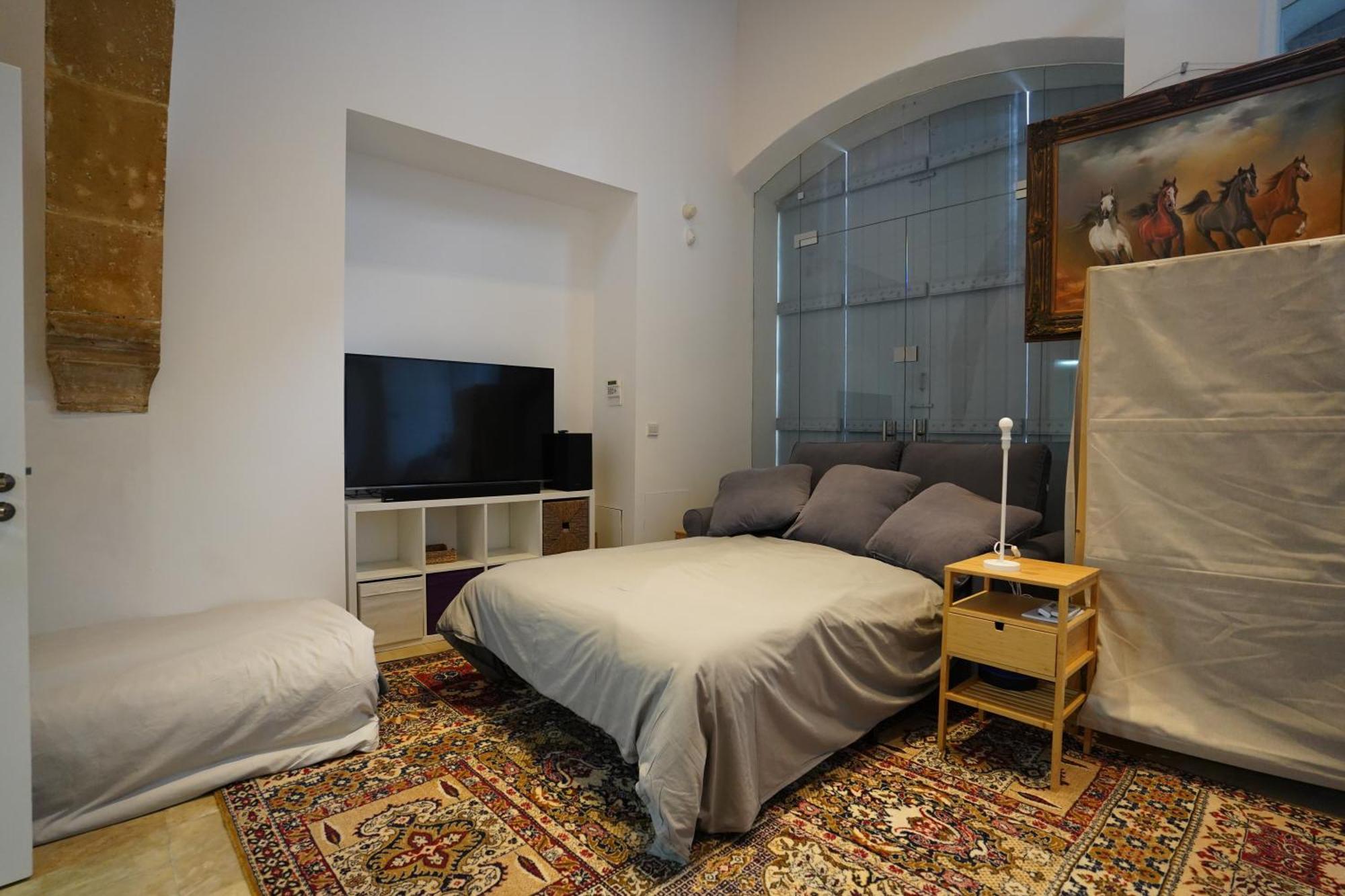 Large Kamara Appartement Nicosia