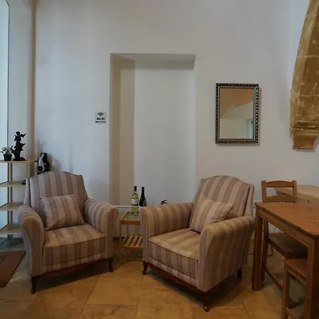 Large Kamara Studio Nicosia Exterior photo