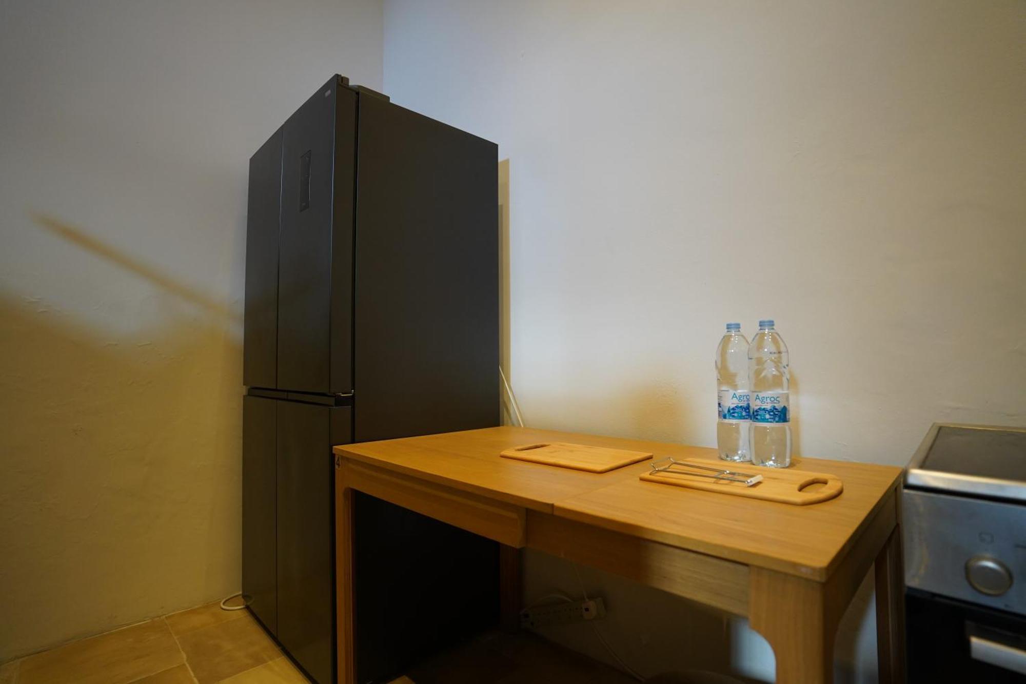 Large Kamara Apartment